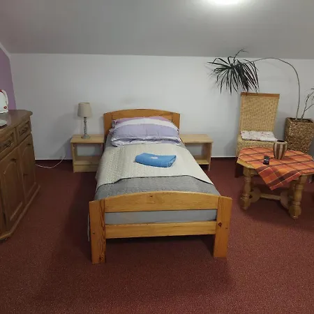 Slunce Πανσιόν Česká Lípa