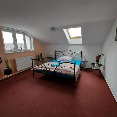 Slunce Πανσιόν Česká Lípa